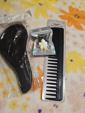 Equate Black Wide Tooth Comb & Detangler Brush Set